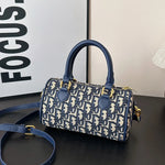 Fashionable Tote Bag Ladies Genuine Leather Material Popular Classic Elegant By Famous Designer Luxury Brand Spacious