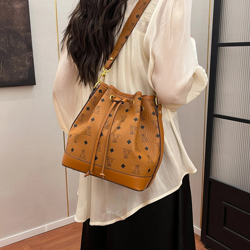 Luxury Designer Leather Handbag For Women Elegant Crossbody Bag Stylish Shoulder Purse Ladies Tote Bag Classic Fashion Accessory